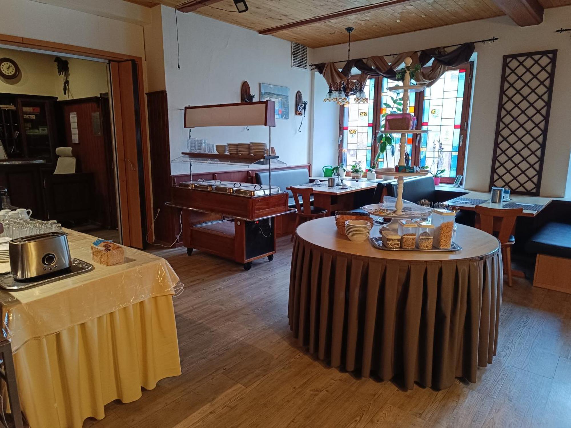 Hotel Pension Schwarzer Adler Nabburg Εξωτερικό φωτογραφία